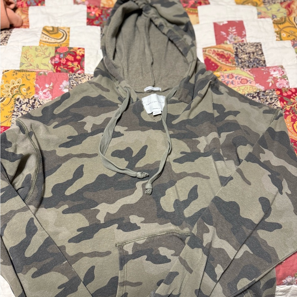 American Eagle Outfitters Camo Hoodie - Olive Green & Dark Green